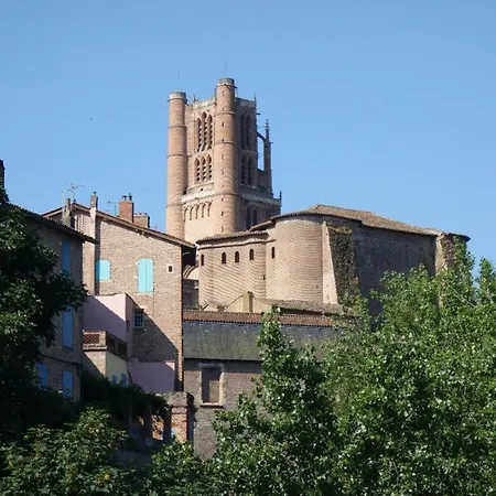 Le Sans Souci Αλμπί